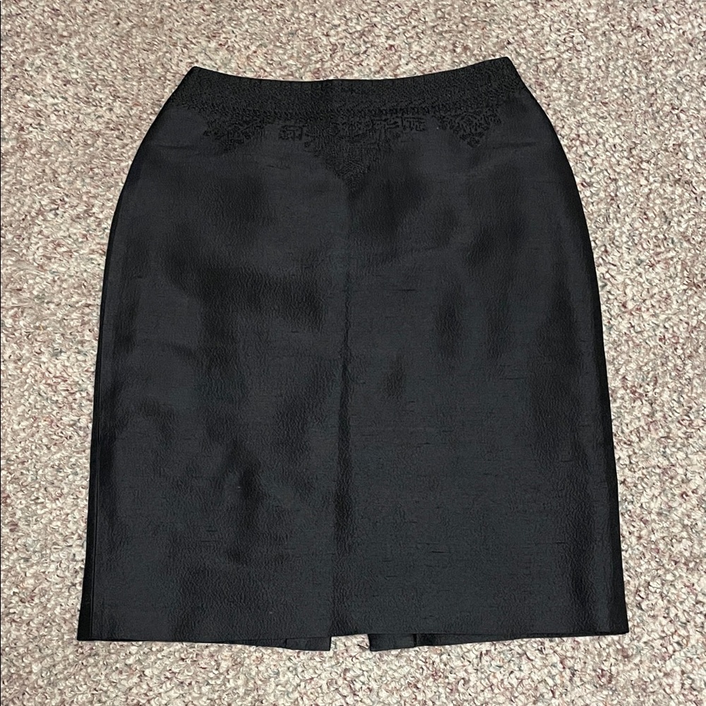 100% silk embroidered waistband Black Women's Skirt- like new
